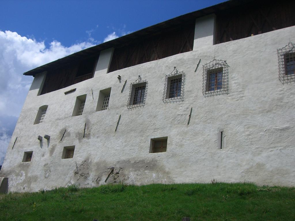 Schloss Gravetsch Villa Villandro Kültér fotó